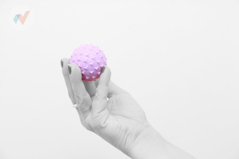 FyzioFlex Peanut Ball - malá masážna loptička - ružová