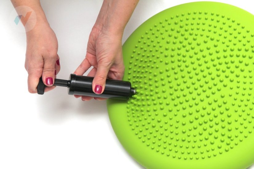 FyzioFlex Balance Pad - balanční podložka s pumpičkou - fialová