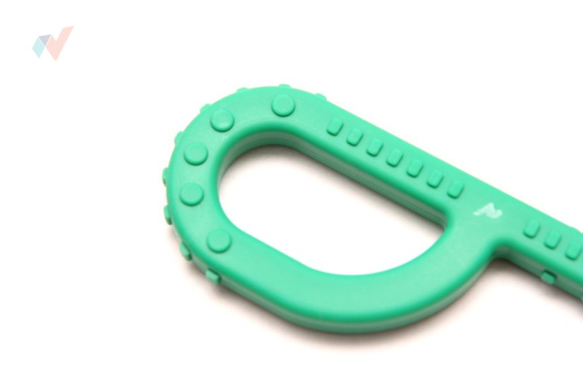 FyzioFlex Grab-it P Textured - kousátko do ruky / grabber s výstupky - Barva: Fialová