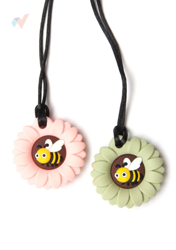 FyzioFlex Chew-it Bee - logopedické kousátko - Barva: Zelená
